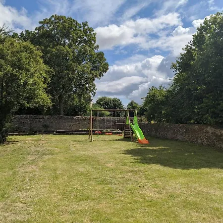 Gite 12 Pers-5ch-6 Lits Doubles-jacuzzi-piscine Chauffee * Arcay (Vienne)